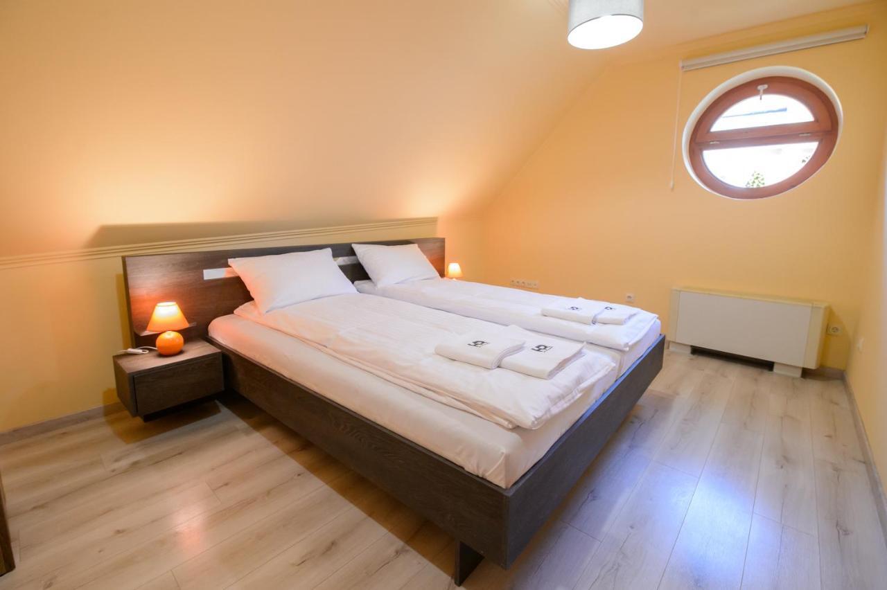 Hr Apartmanhaz Erlau Exterior foto